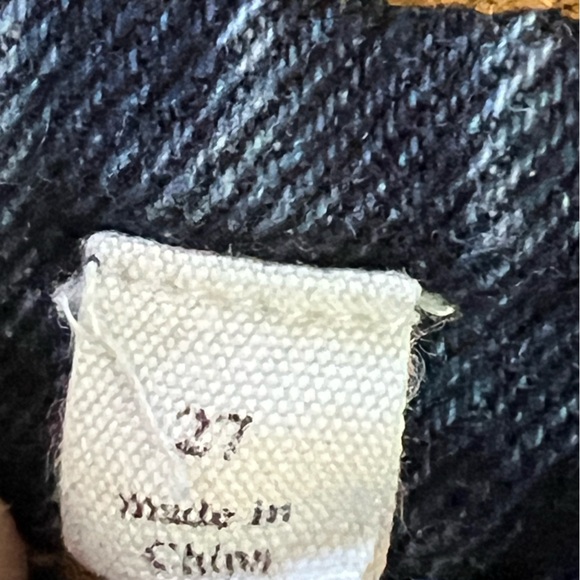 a loves a Women’s High-Rise Medium Wash Straight Leg Fringe Hem Jeans 27 EUC - Picture 12 of 16